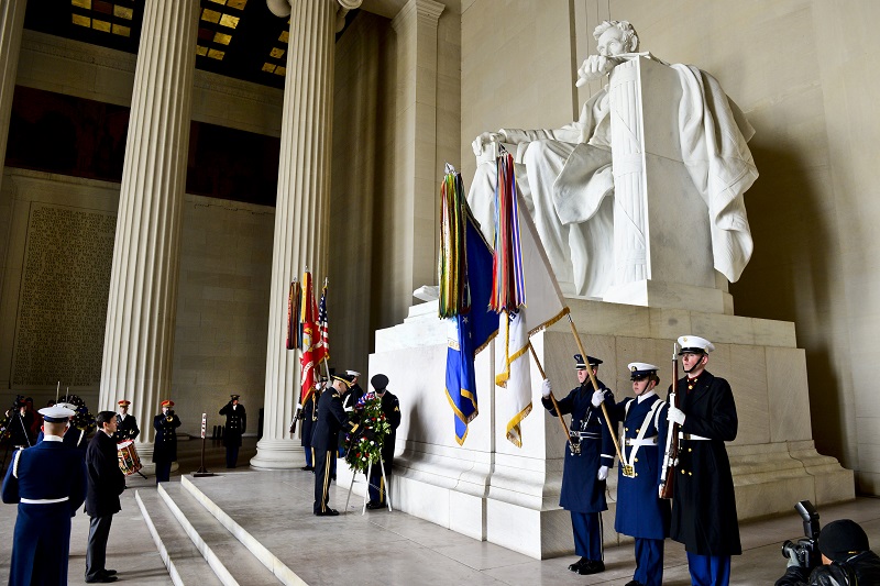Lincoln Memorial Wreath Laying