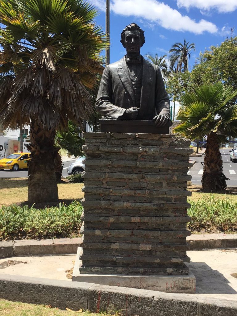 Lincoln in Quito