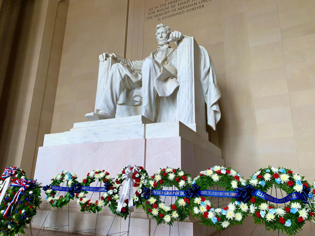 Lincoln Memorial wreaths
