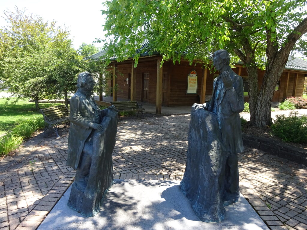 Charleston Lincoln-Douglas statues